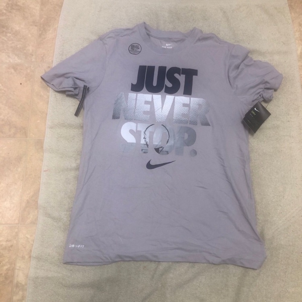 Nike Silver and Gray Men's Tee